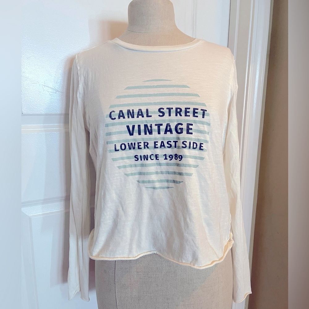 Anthropologie long sleeve New York comfortable T-shirt! Like new